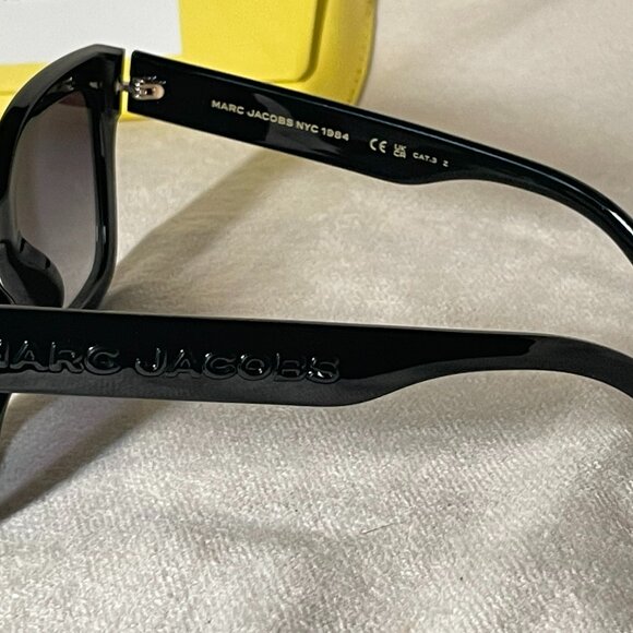 Marc Jacobs MARC 658/S (O8AWJ) Polarized Sunglasses – Women’s 53 19 145 Square - Picture 3 of 5